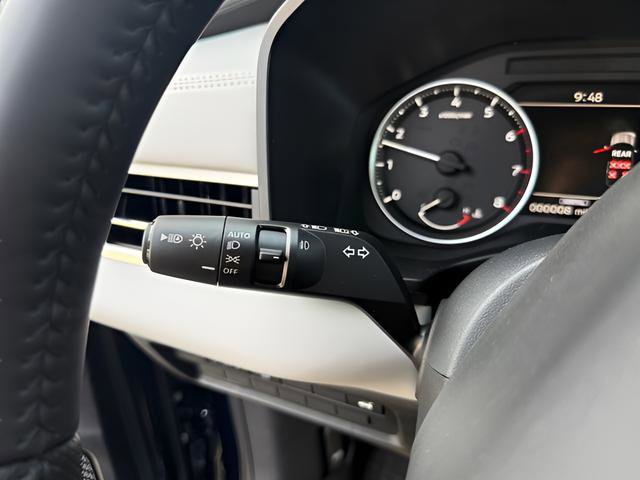 New 2026 Mitsubishi Outlander SE FWD image 14
