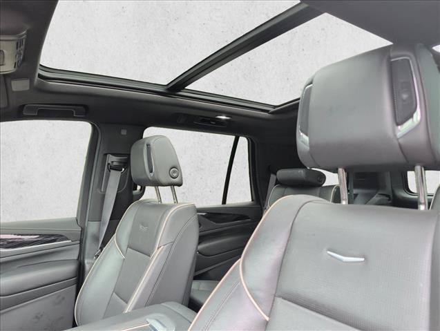 Used 2023 Cadillac Escalade Sport AWD/4WD image 14