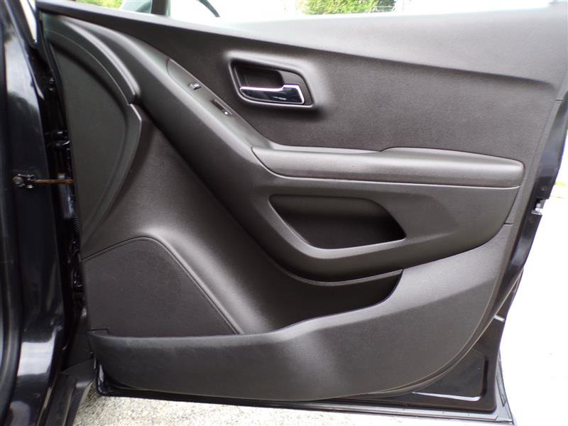 Used 2016 Chevrolet Trax LT image 21