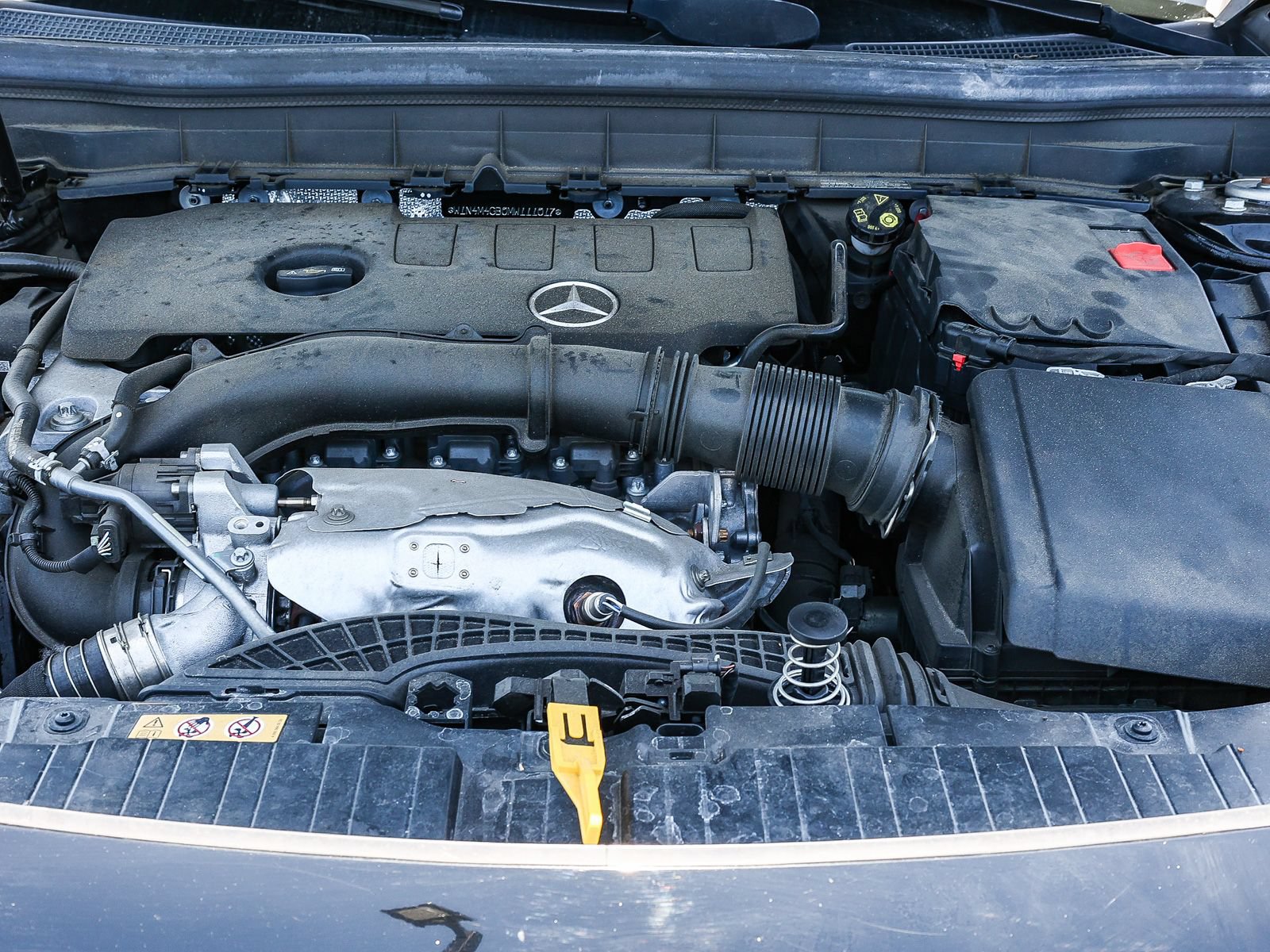 Used 2021 Mercedes-Benz GLB 250 w/ Premium Package image 12