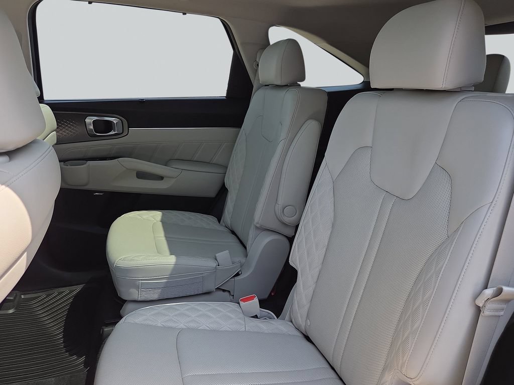 Used 2023 Kia Sorento SX AWD/4WD image 28