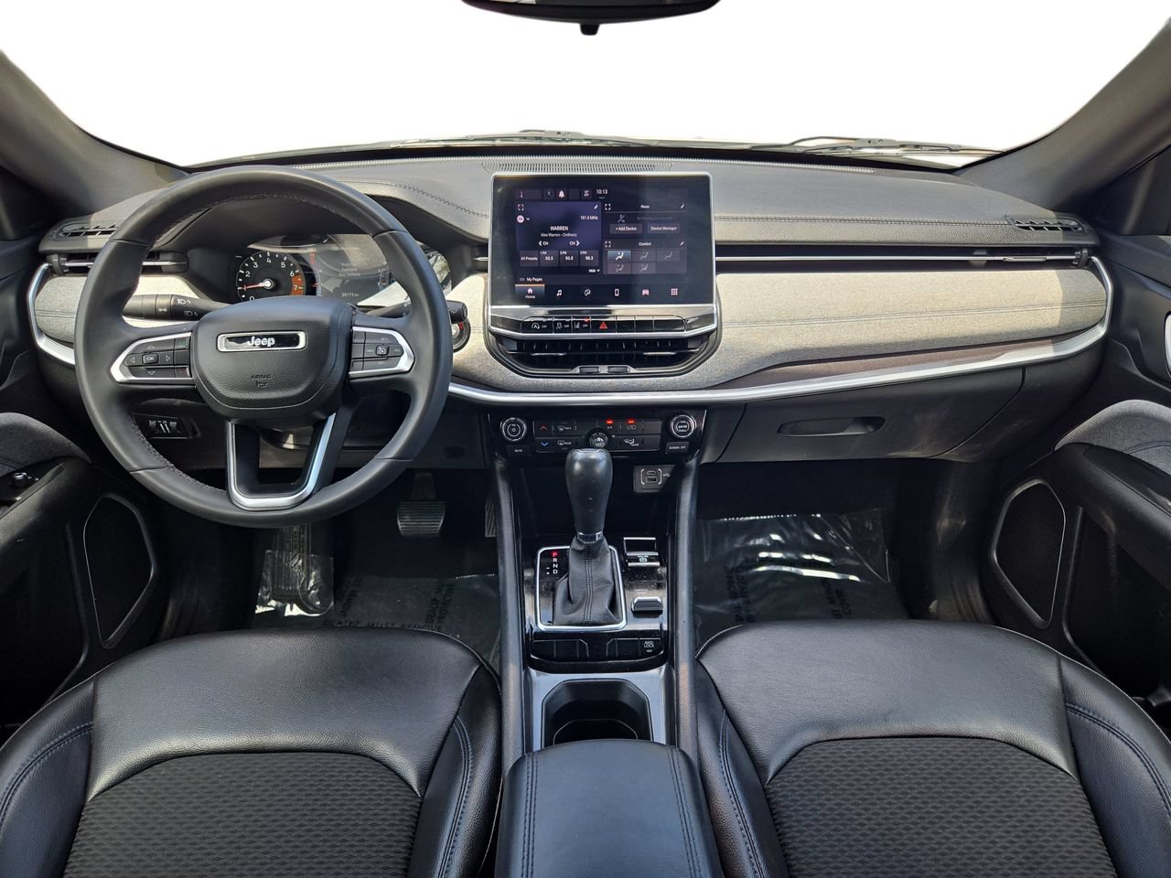 Used 2023 Jeep Compass Latitude AWD/4WD image 9