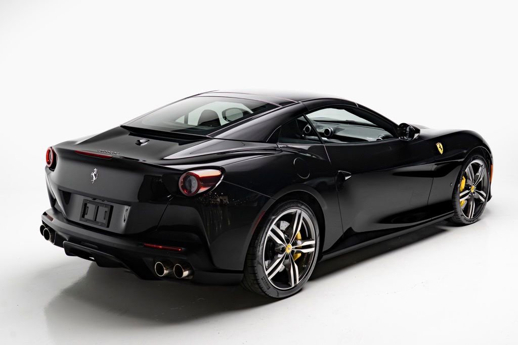 Used 2019 Ferrari Portofino image 8
