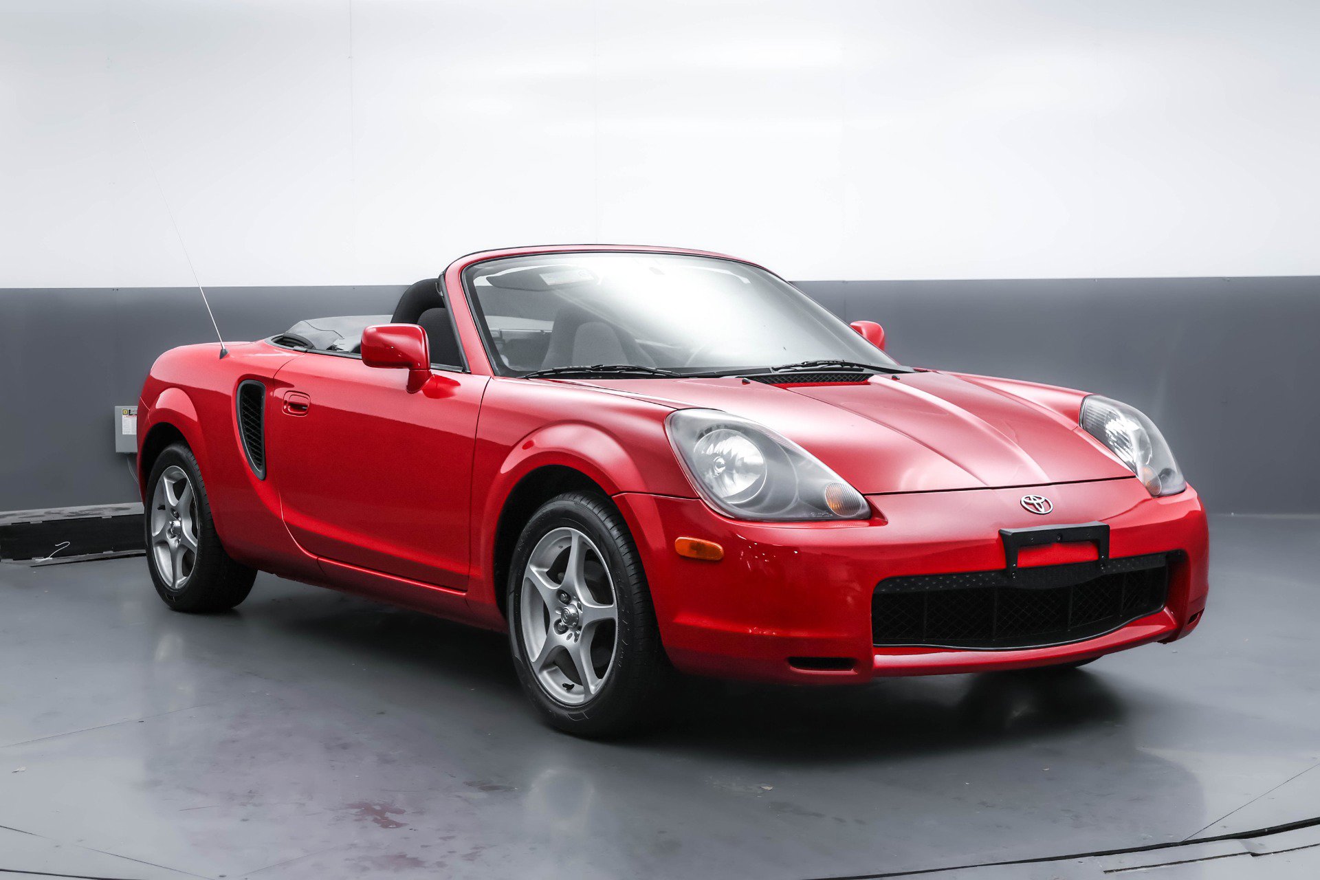 Used 2001 Toyota MR2 image 24