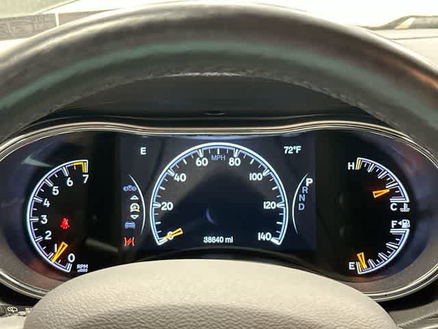 Used 2020 Jeep Grand Cherokee Altitude RWD image 7