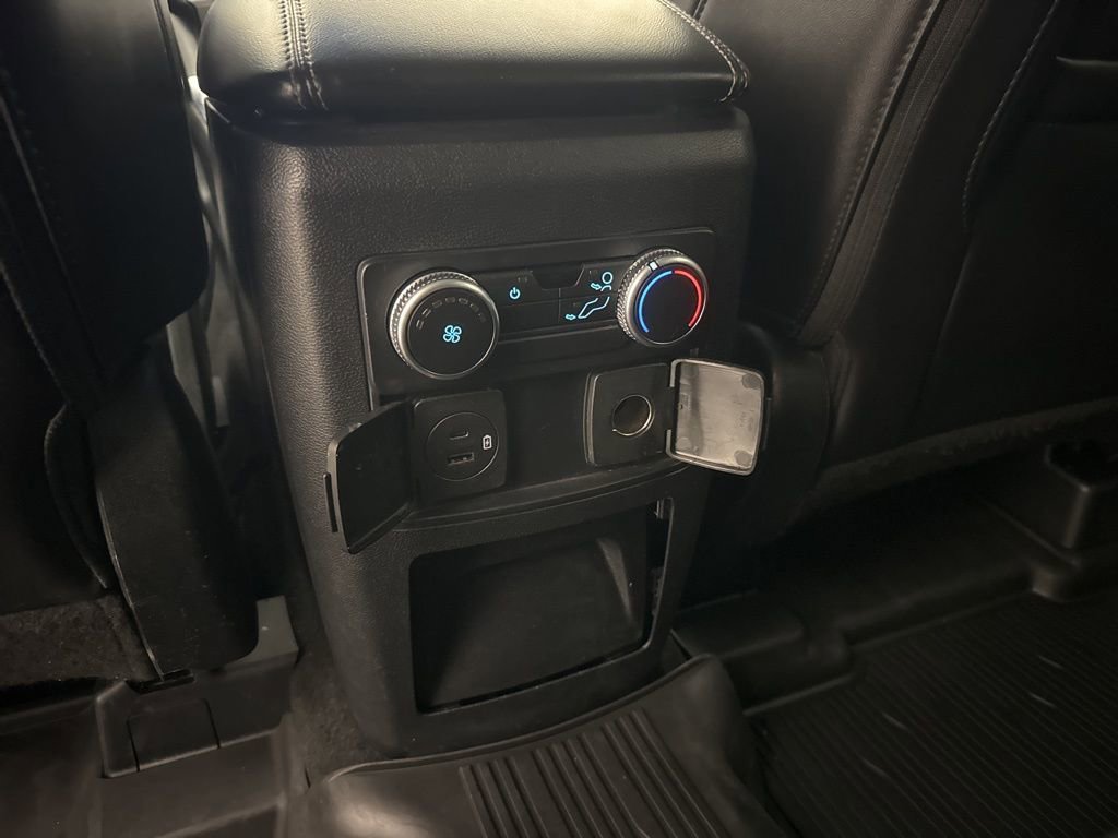 Used 2022 Ford Explorer XLT image 43