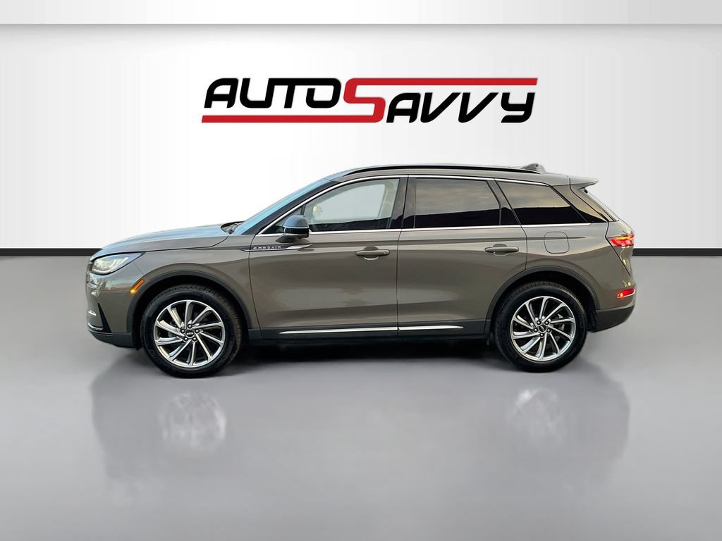 Used 2025 Lincoln Corsair AWD w/ Equipment Group 101A image 4