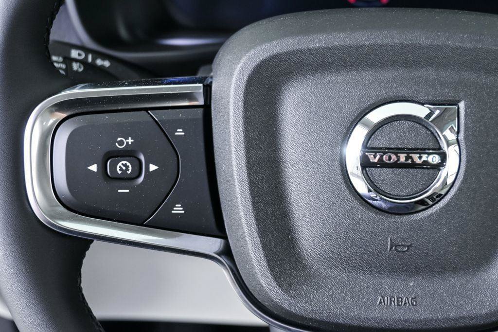New 2026 Volvo XC40 B5 Plus w/ Protection Package Premier AWD/4WD image 9