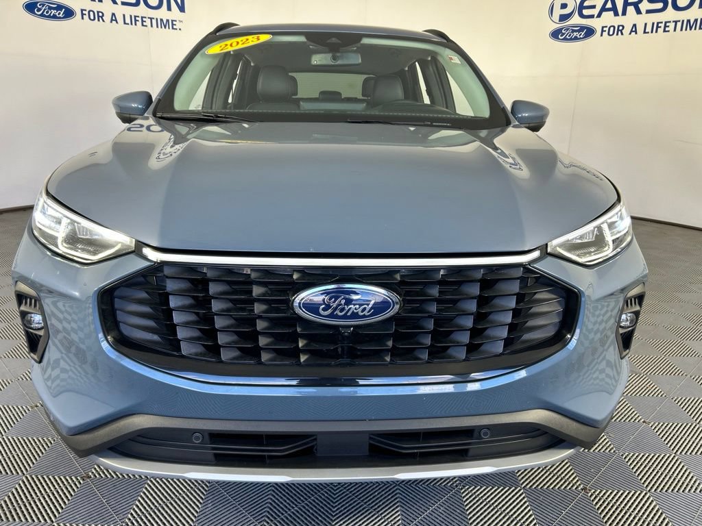 Used 2023 Ford Escape SE FWD image 2