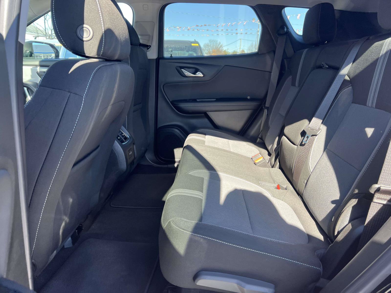 Used 2025 Chevrolet Blazer LT w/ Convenience Package FWD image 13