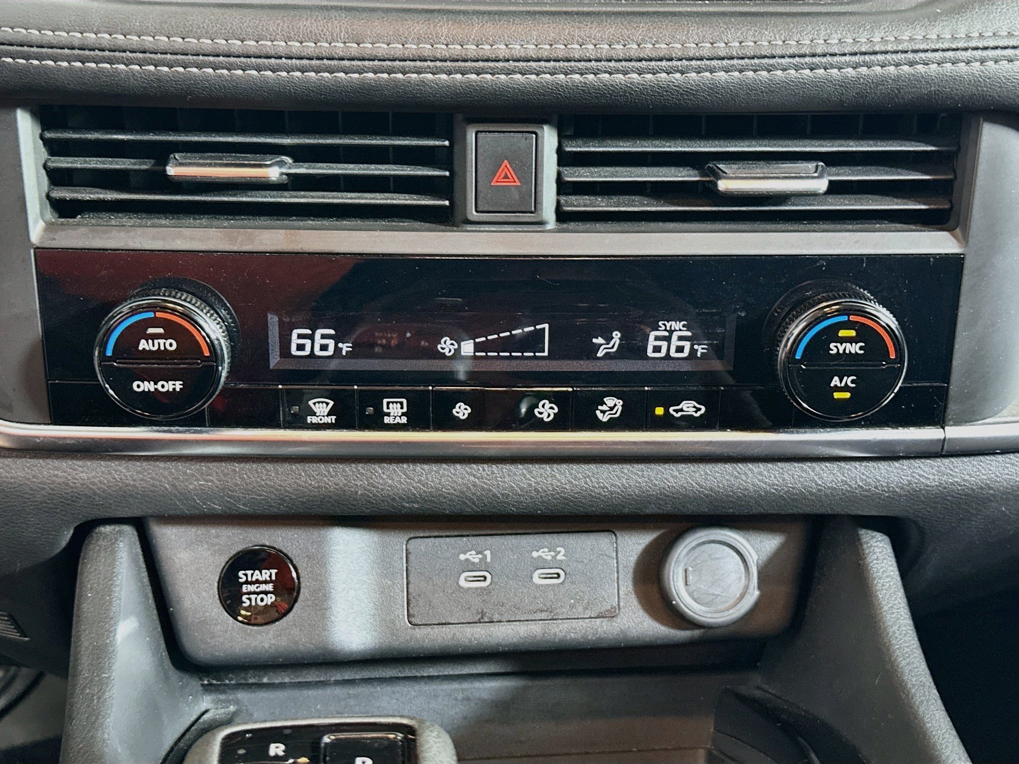 Used 2025 Nissan Rogue SV FWD image 24