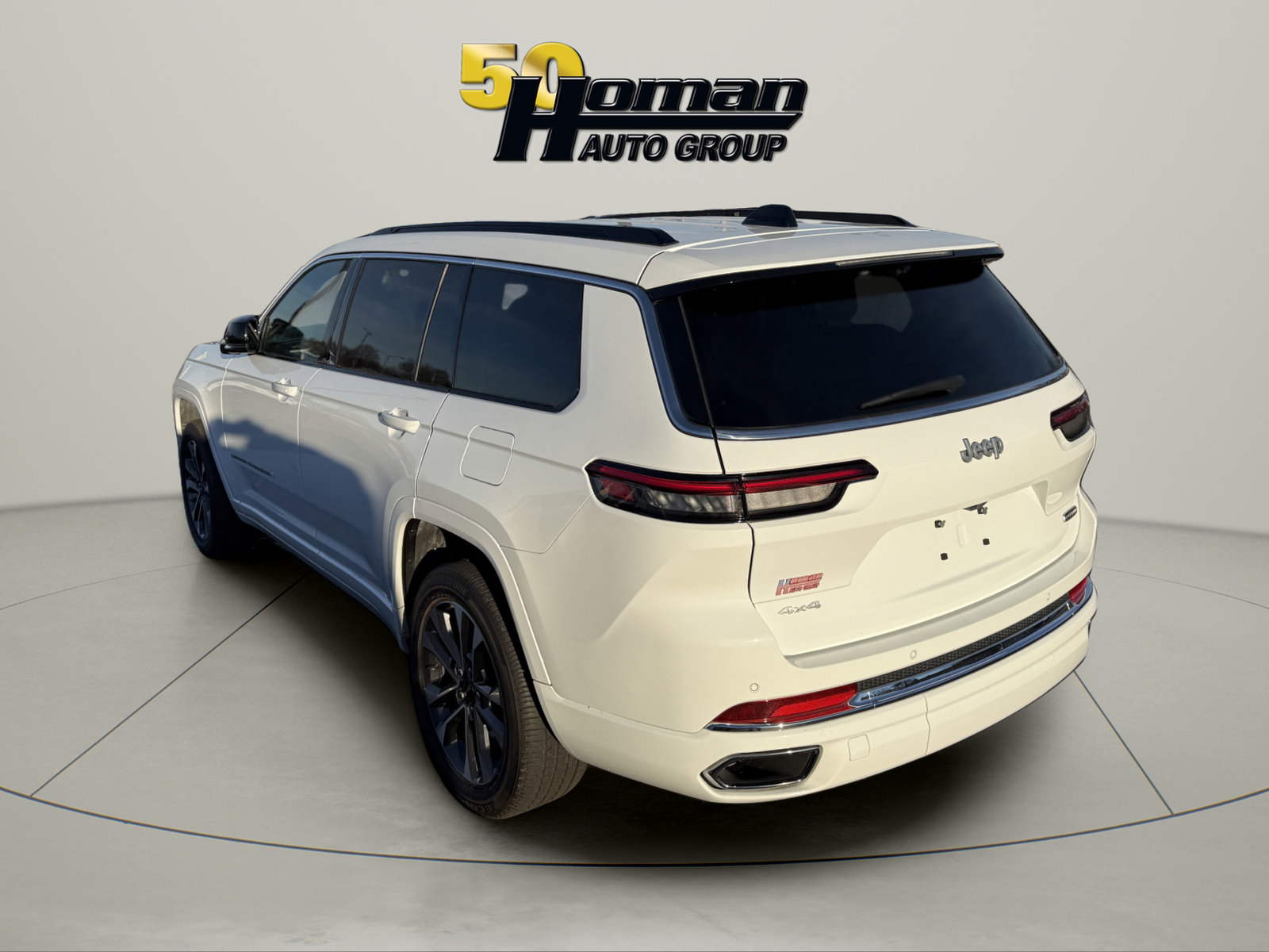 Used 2025 Jeep Grand Cherokee L Overland w/ Advanced Protech Group III AWD/4WD image 3