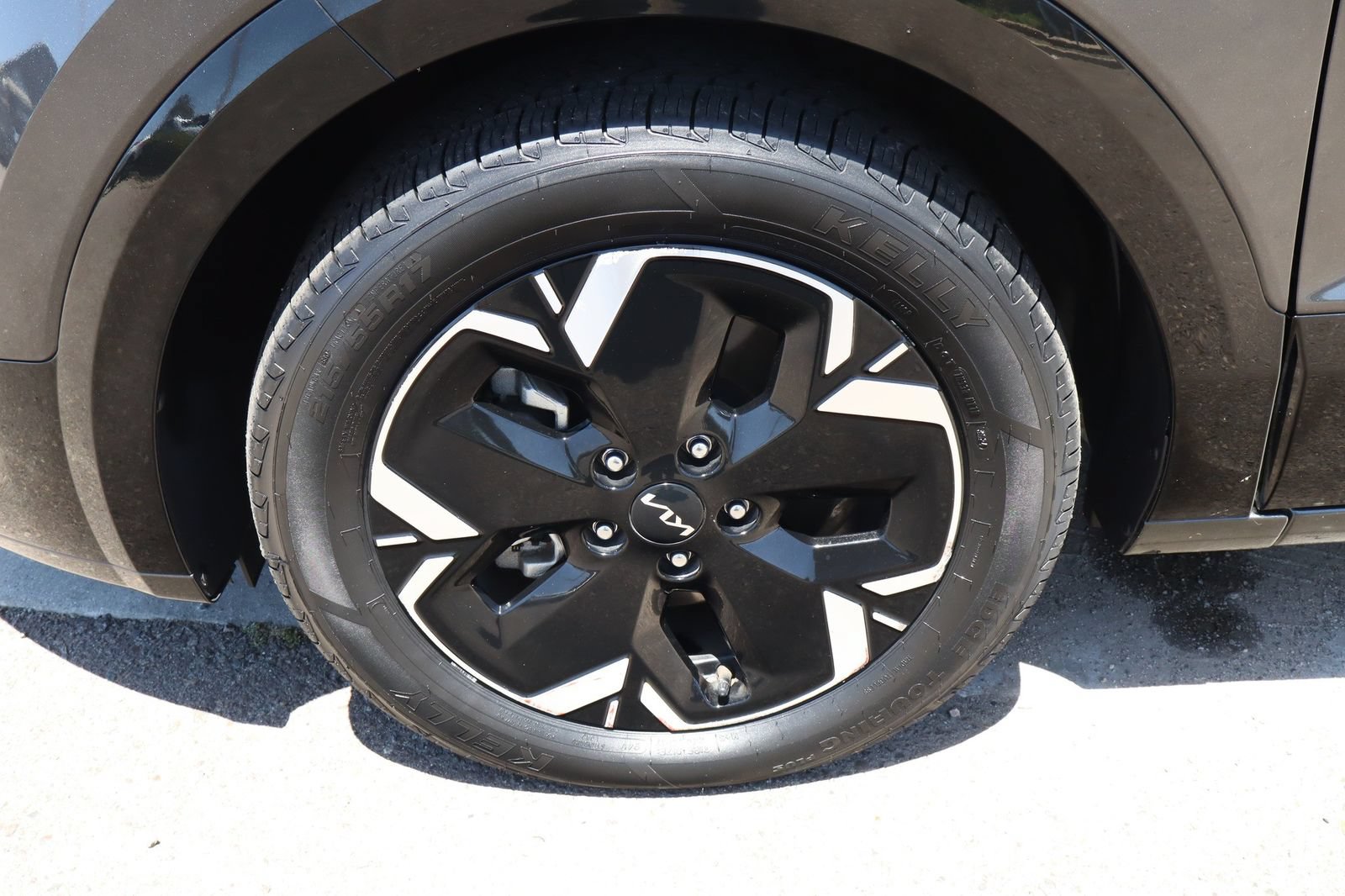 Used 2024 Kia Niro Wind FWD image 14