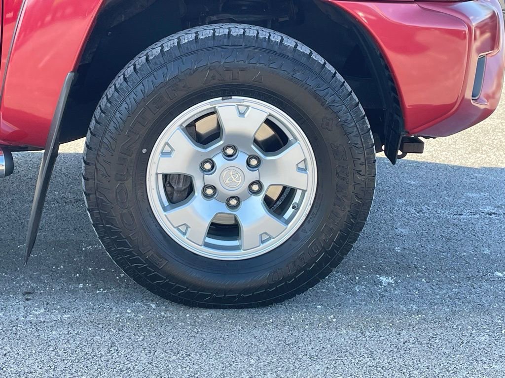 Used 2012 Toyota Tacoma 4x4 Double Cab w/ SR5 Pkg image 8