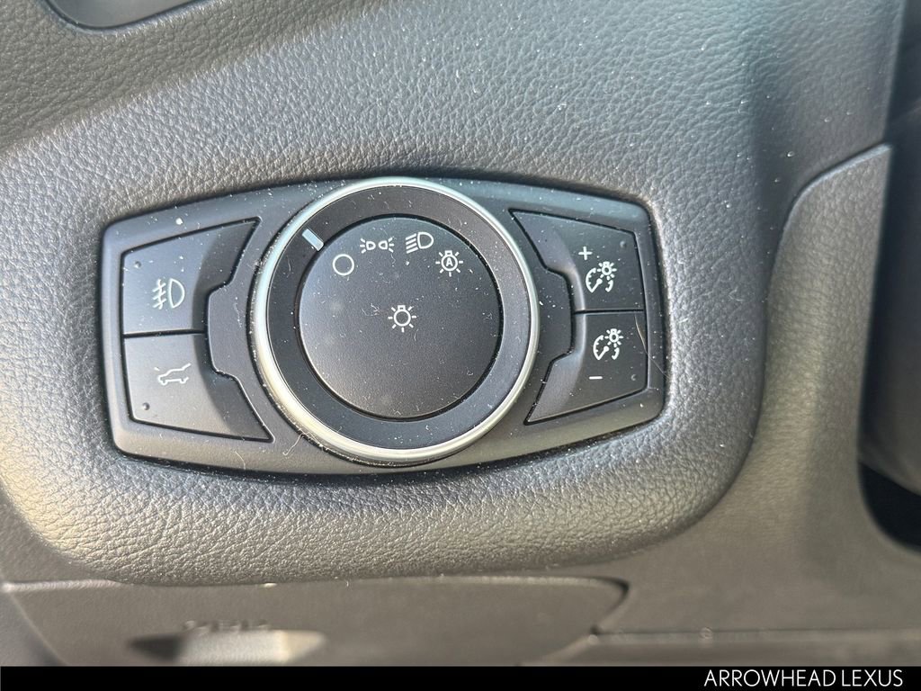 Used 2017 Ford Escape SE image 19