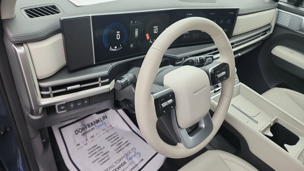 Used 2025 Hyundai Santa Fe SEL image 18