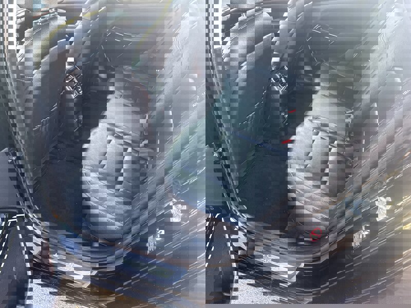 Used 2017 Kia Cadenza Premium w/ Luxury Package image 18