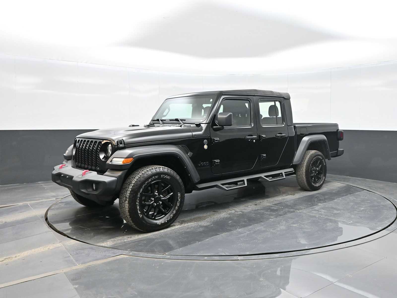 Used 2022 Jeep Gladiator Sport w/ Trailer Tow Package image 5