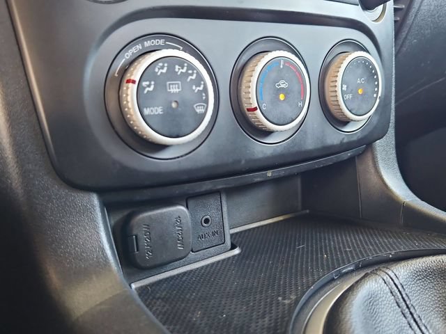 Used 2015 MAZDA MX-5 Miata Sport w/ Convenience Package RWD image 18