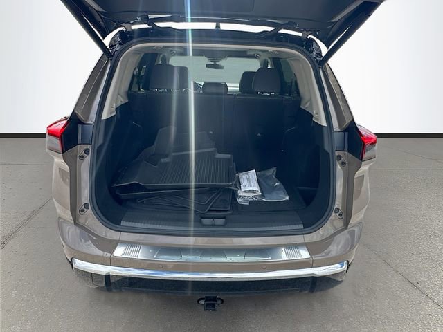 Used 2024 Nissan Rogue Platinum w/ Platinum Premium Package FWD image 28