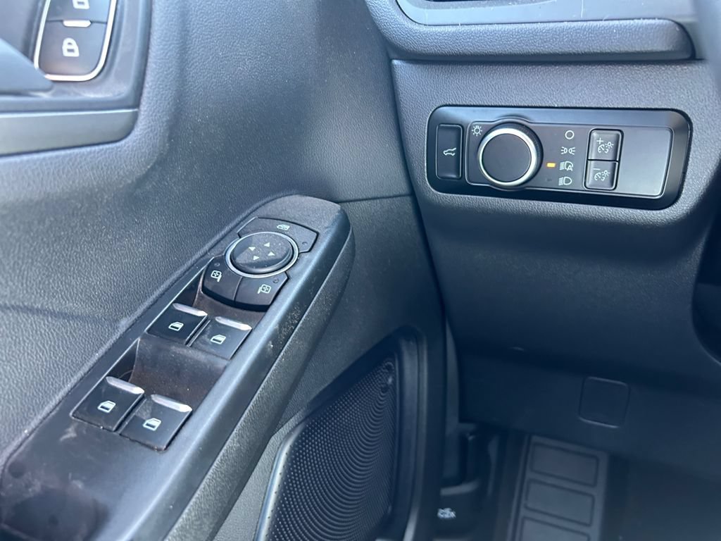 Used 2024 Ford Escape Active AWD/4WD image 22