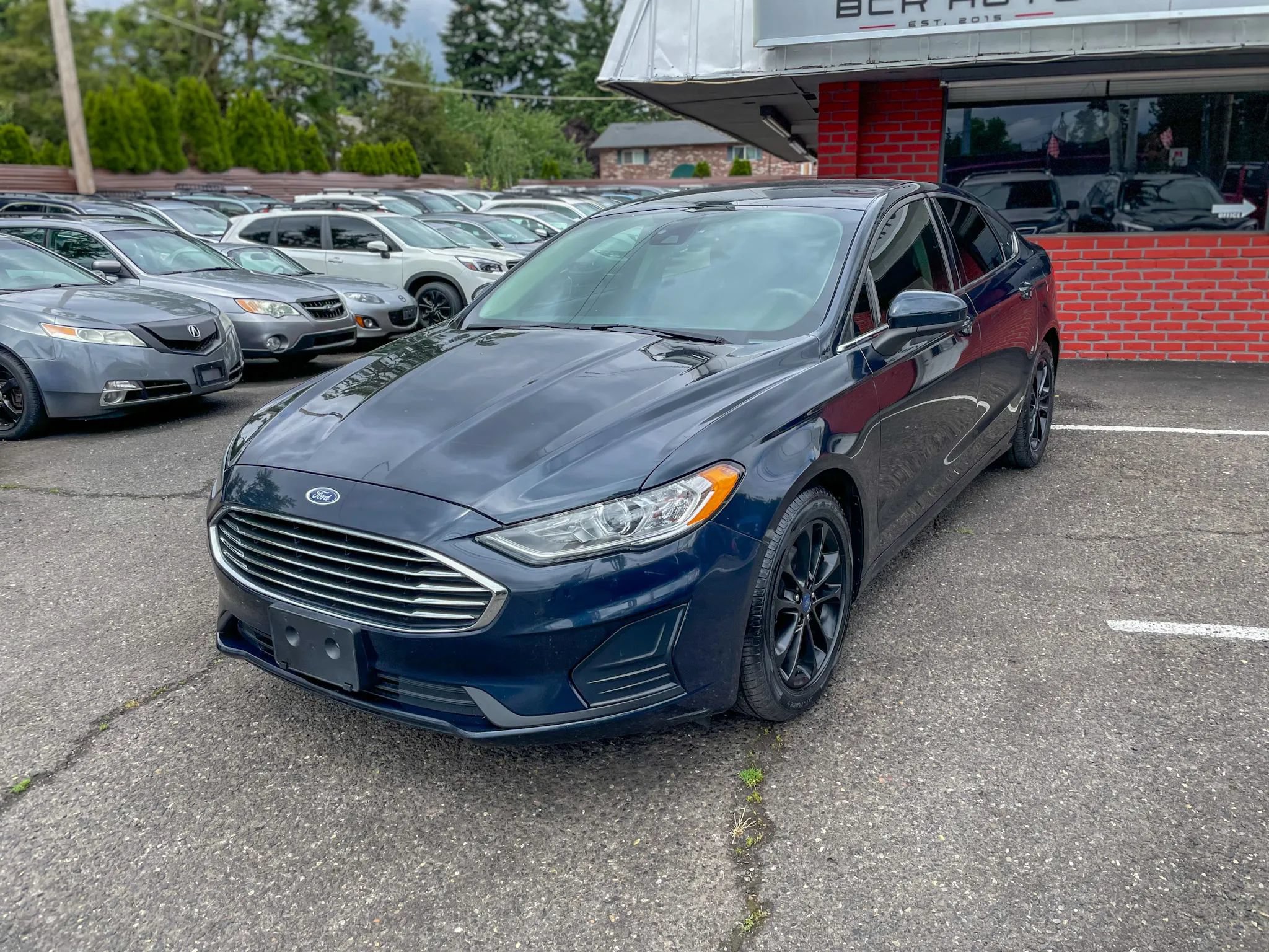 Used 2020 Ford Fusion SE FWD image 1