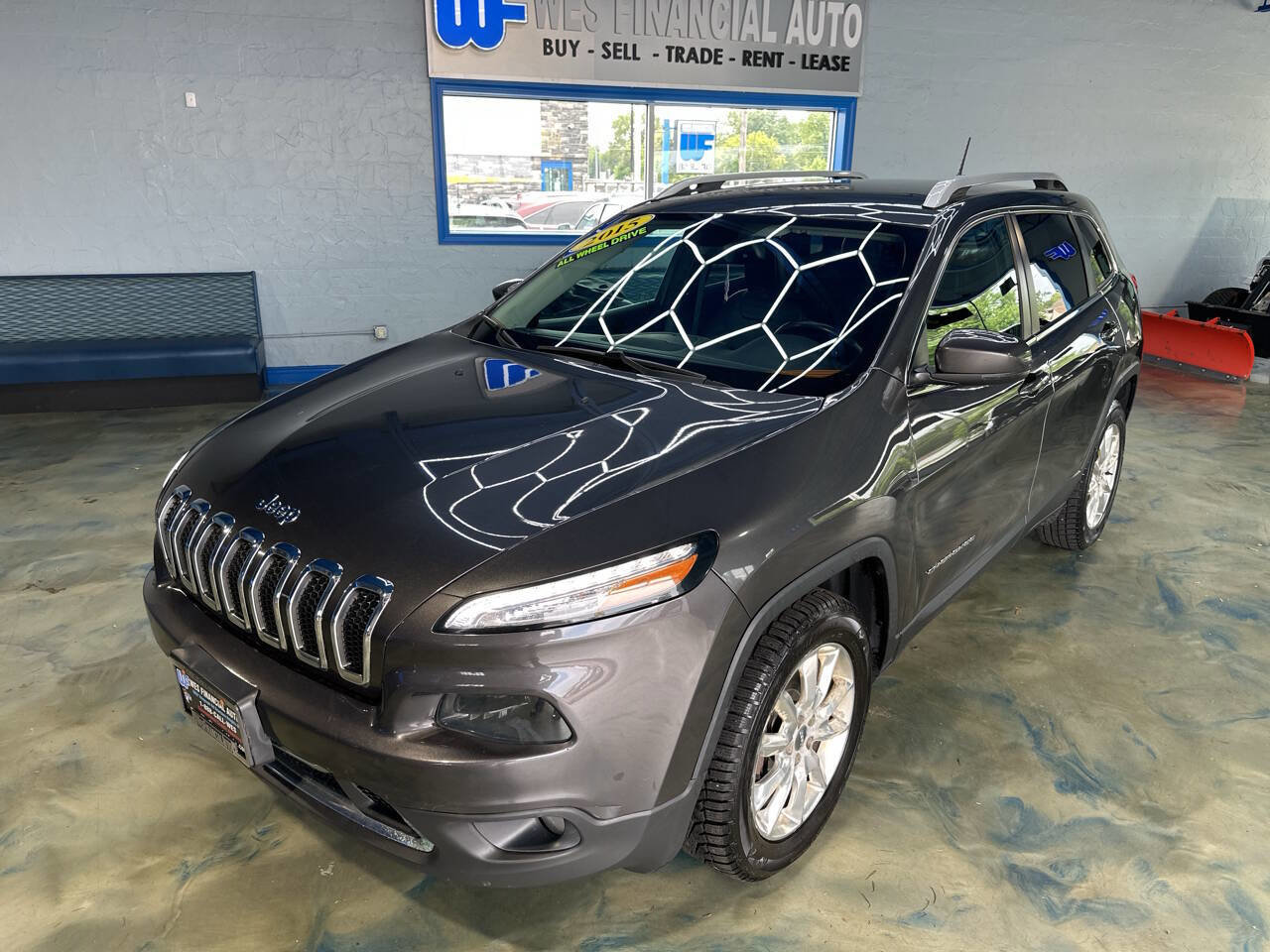 Used 2015 Jeep Cherokee Limited w/ Luxury Group image 7
