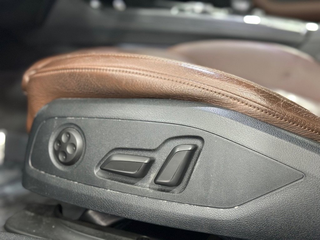 Used 2017 Audi A4 2.0T Premium Plus w/ Premium Plus Package image 26