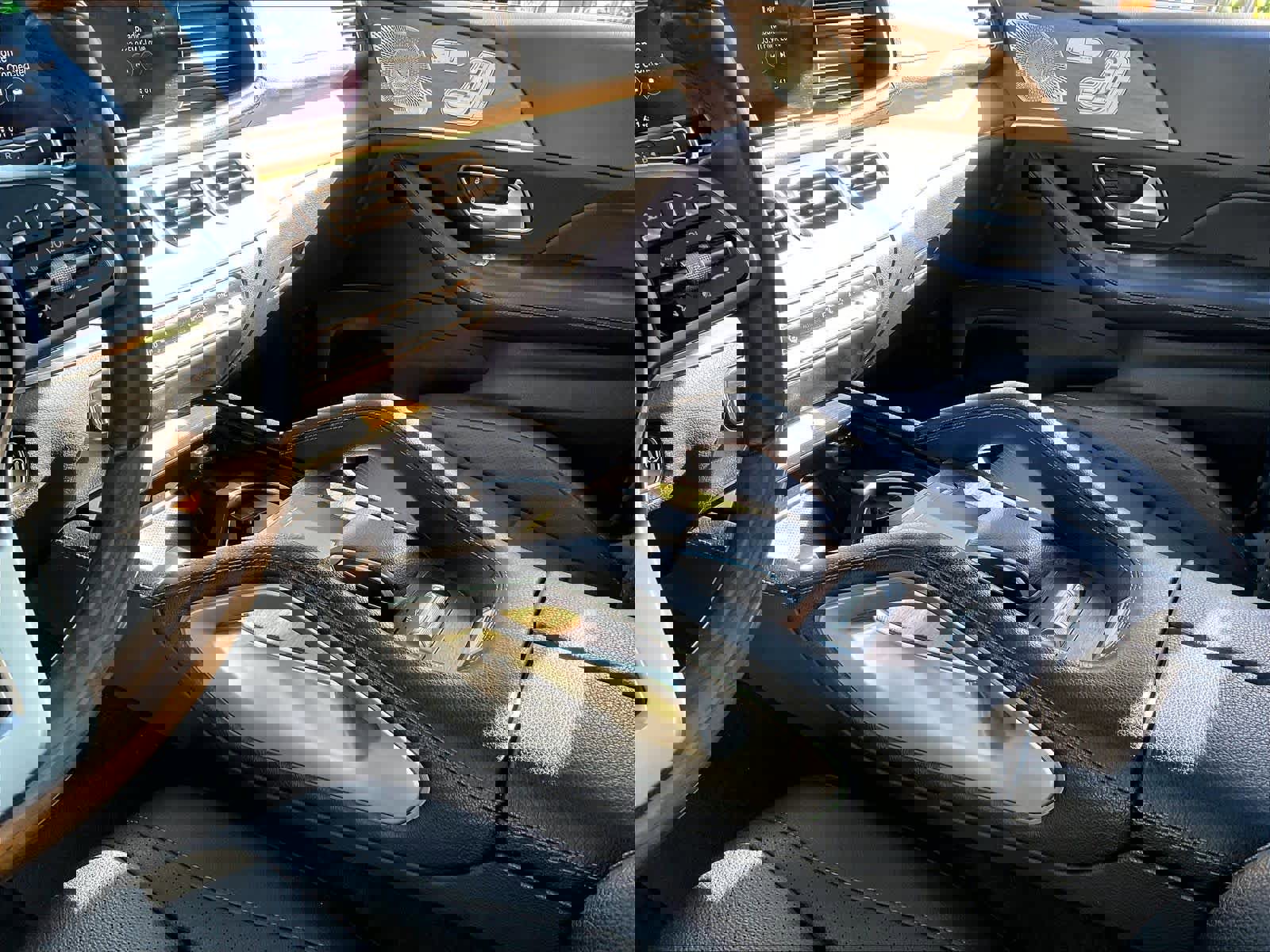 Used 2022 Mercedes-Benz GLS 450 4MATIC image 19