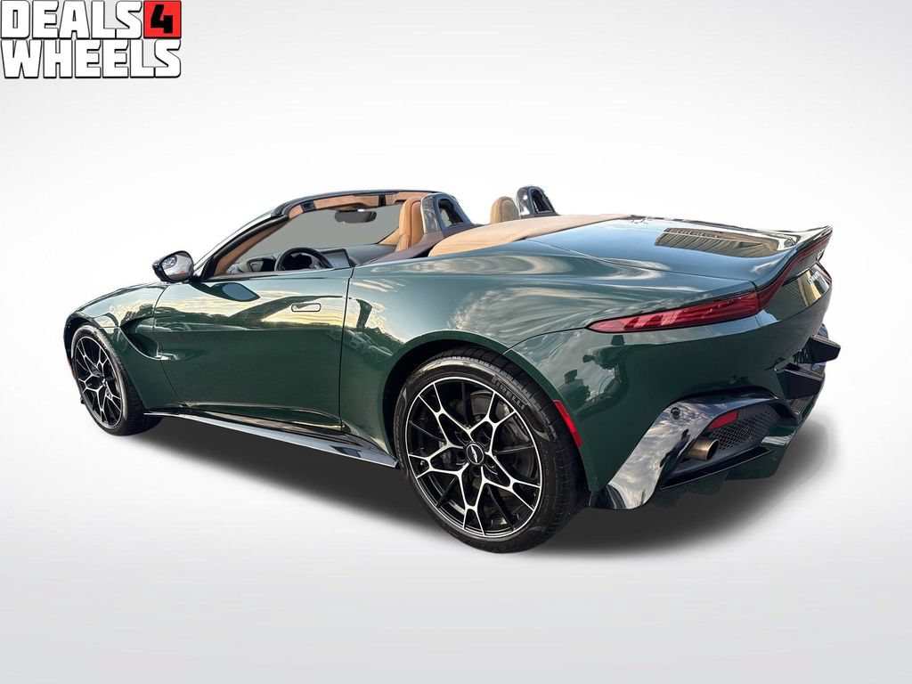 Used 2021 Aston Martin V8 Vantage Roadster RWD image 3
