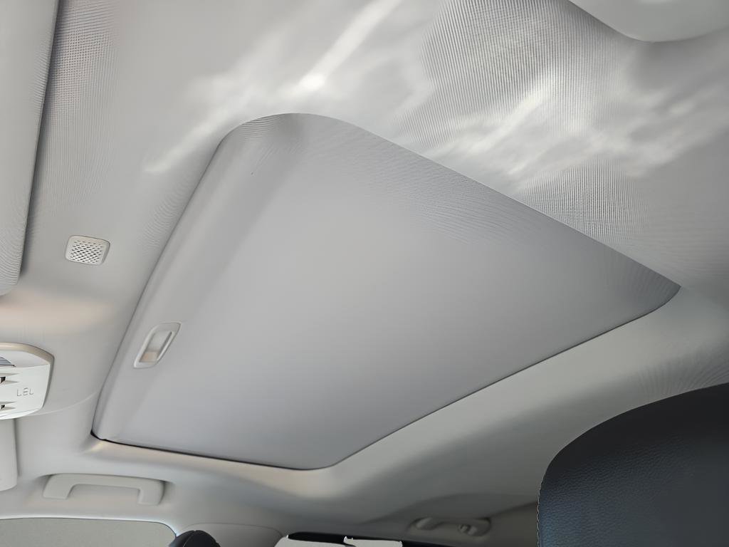 Used 2020 Toyota Highlander Limited image 10