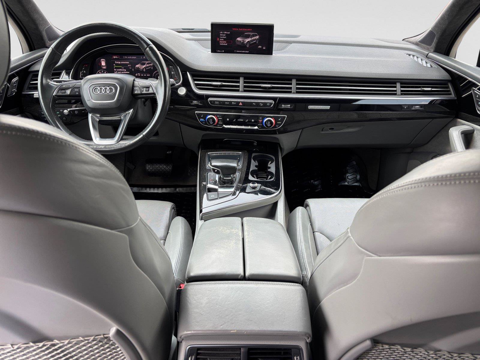 Used 2018 Audi Q7 3.0T Prestige AWD/4WD image 14