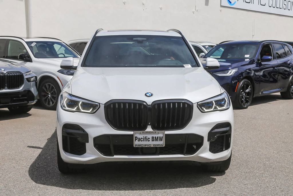 Used 2023 BMW X5 M50i image 2