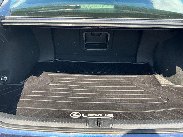 Used 2020 Lexus ES 300h w/ Premium Package FWD image 34