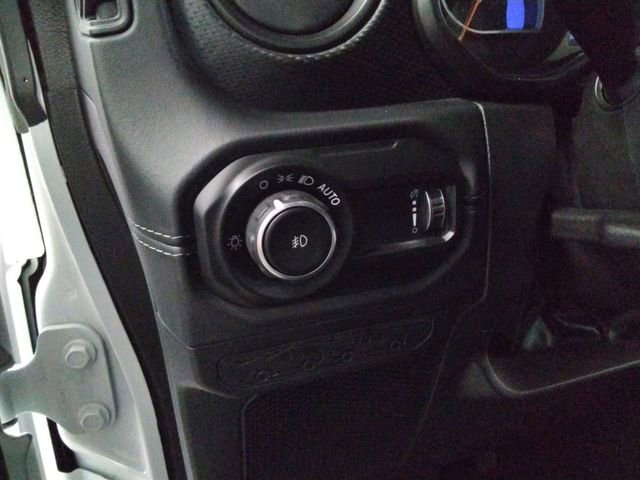 Used 2024 Jeep Wrangler Unlimited Rubicon w/ Convenience Group AWD/4WD image 28