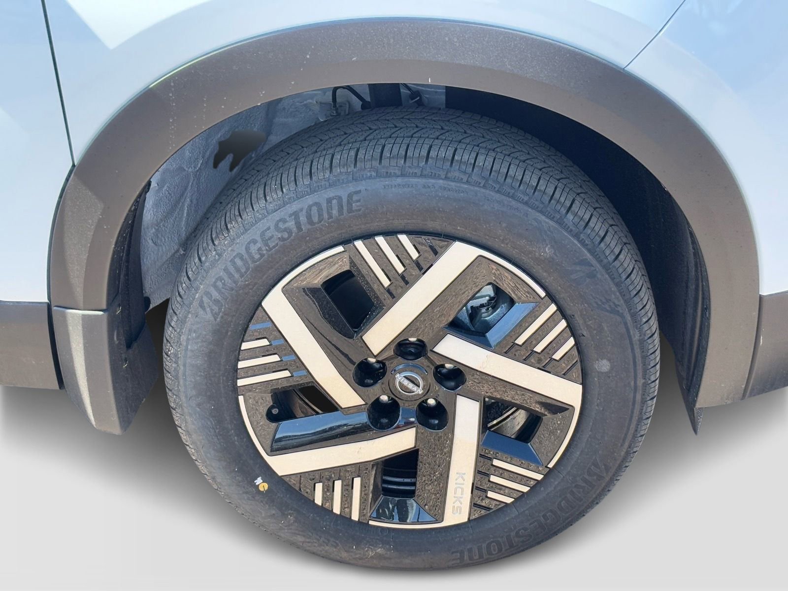 New 2026 Nissan Kicks SV w/ Cold Weather Package FWD image 8