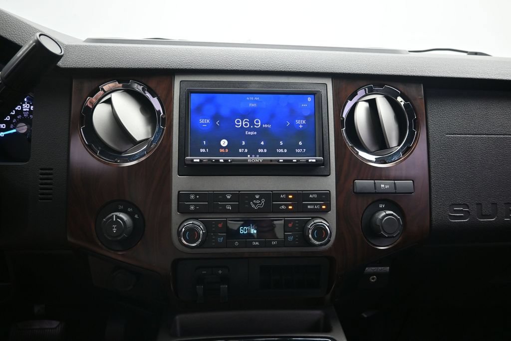 Used 2011 Ford F350 Lariat w/ Lariat Interior Pkg AWD/4WD image 16