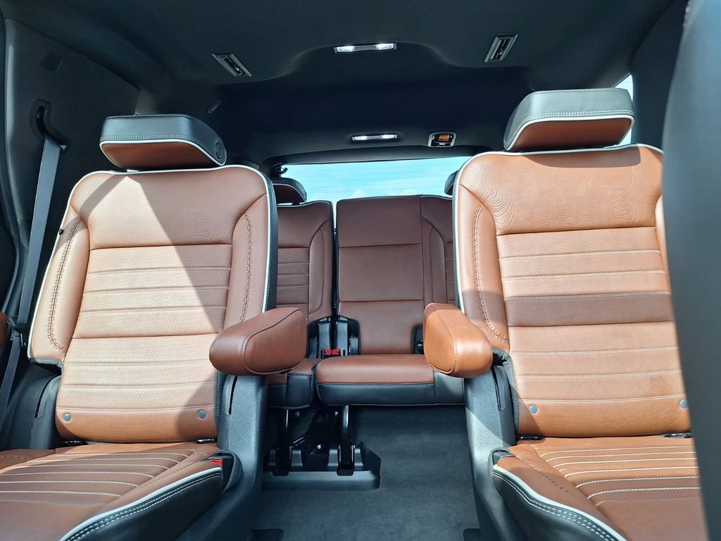 Used 2023 GMC Yukon Denali Ultimate w/ LPO, Floor Liner Package image 26