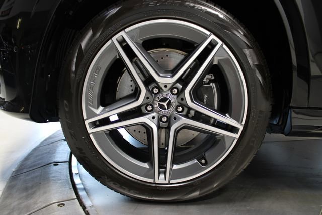 Used 2024 Mercedes-Benz GLS 450 4MATIC w/ AMG Line Exterior image 37