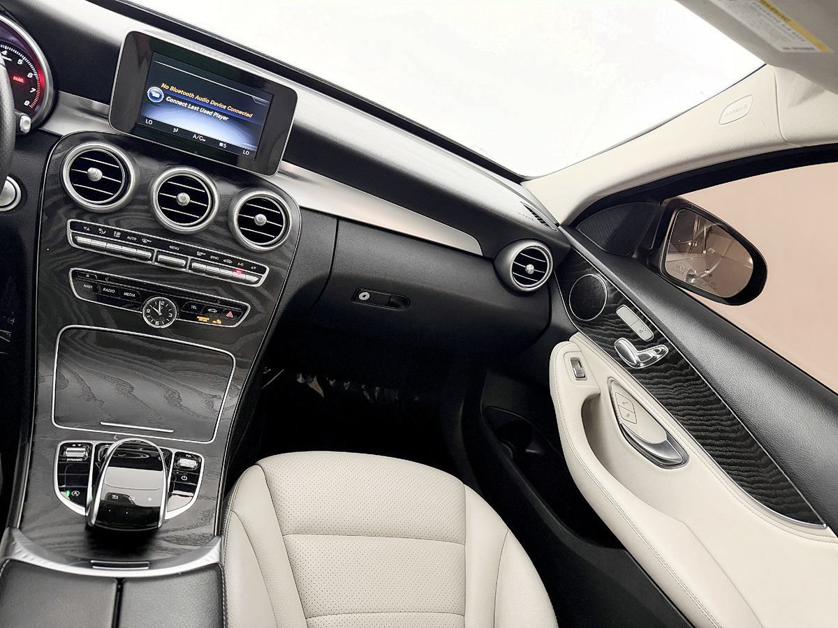 Used 2016 Mercedes-Benz C 300 4MATIC Sedan image 53