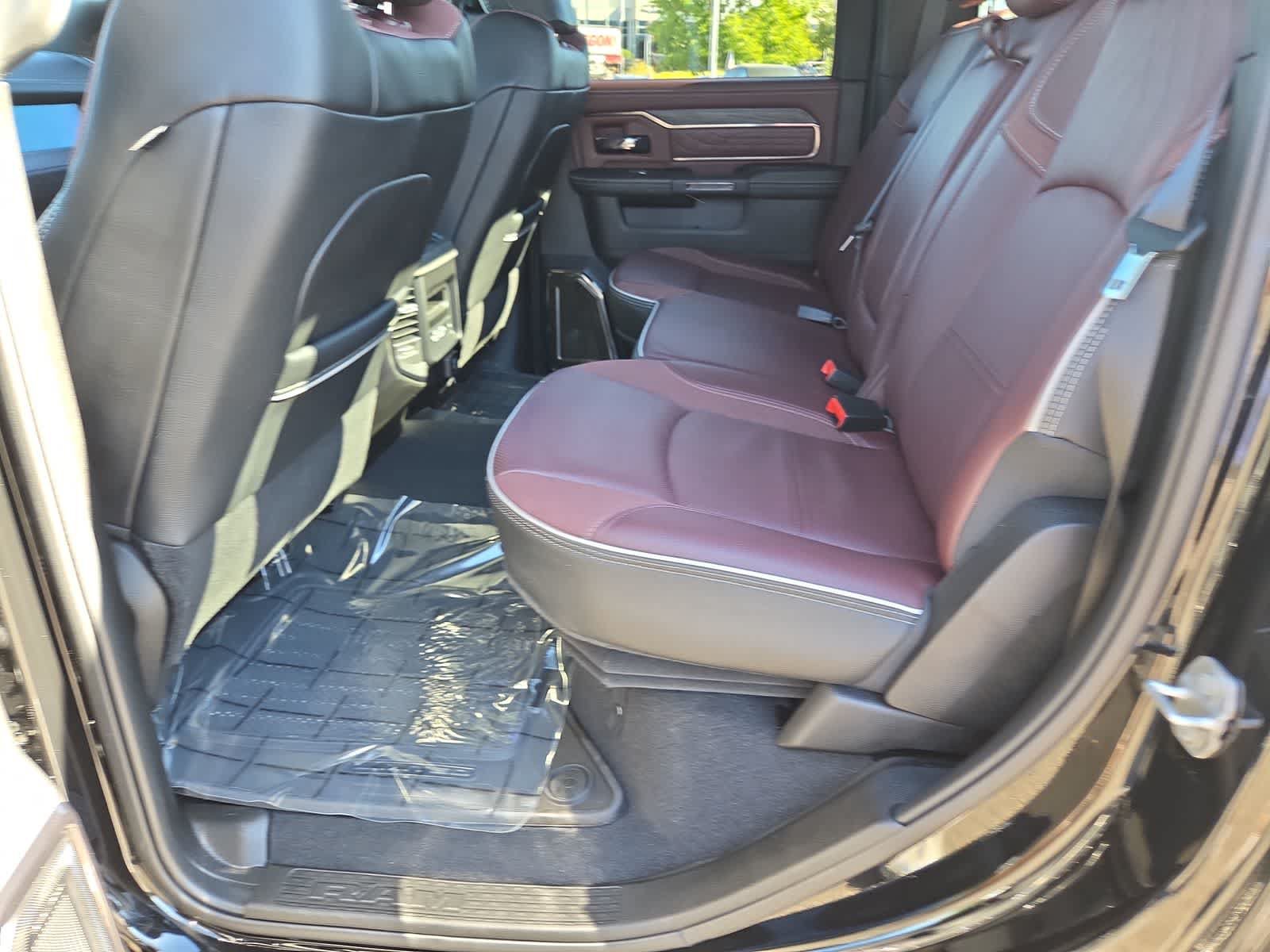 Used 2025 RAM 2500 Limited AWD/4WD image 21