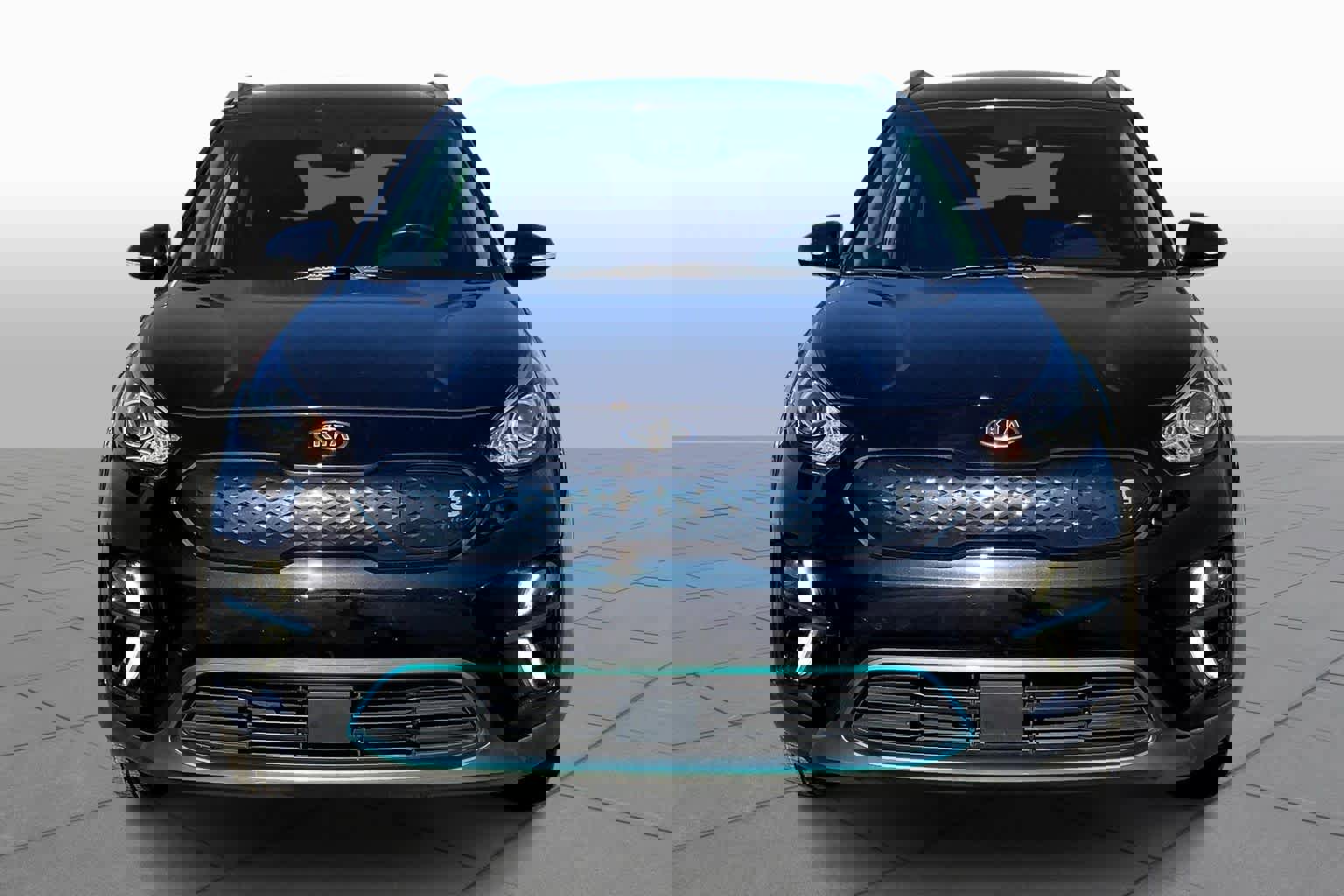 Used 2020 Kia Niro EX w/ Cold Weather Package image 3