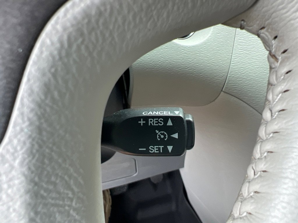 Used 2012 Toyota Sienna Limited w/ Premium Pkg image 18