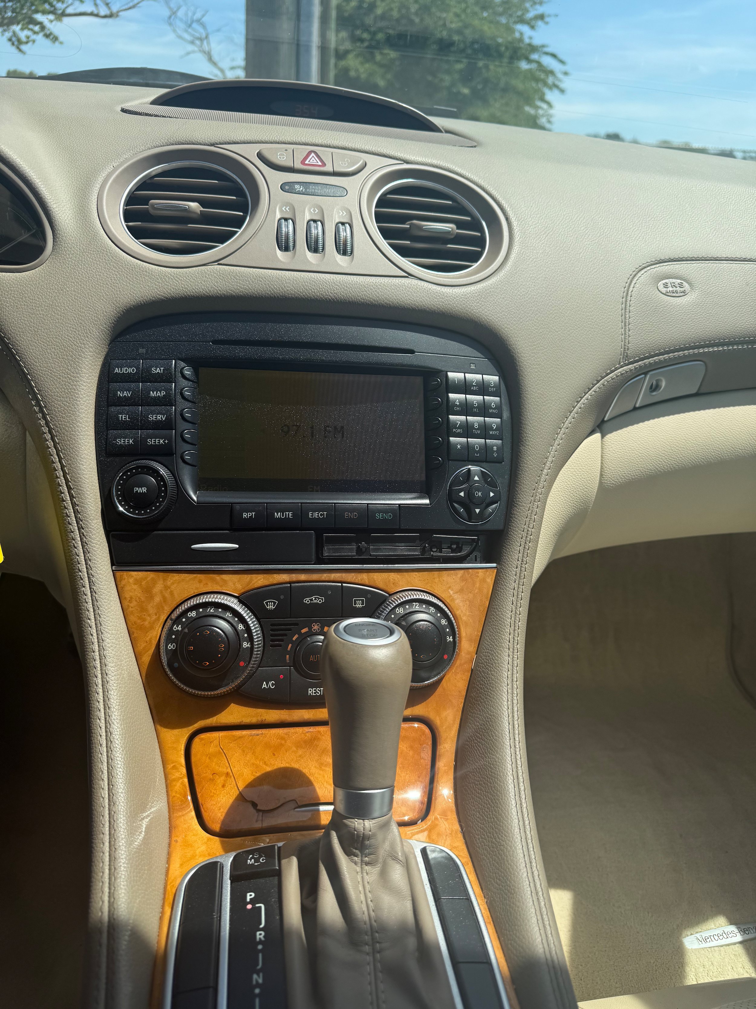 Used 2008 Mercedes-Benz SL 550 image 7