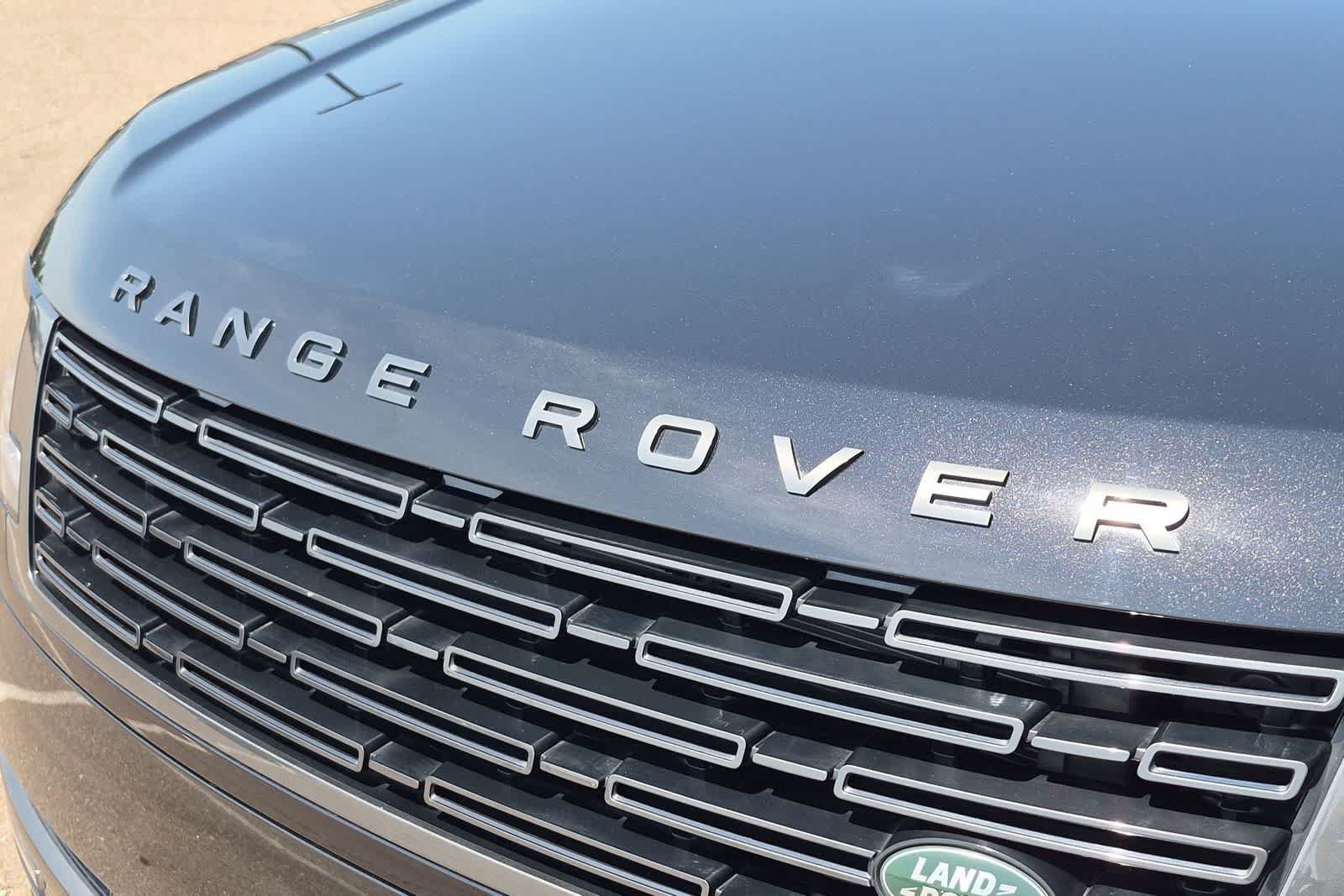 Certified 2025 Land Rover Range Rover SE AWD/4WD image 12