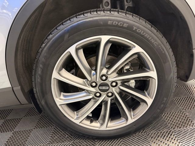 Used 2023 Lincoln Corsair AWD w/ Equipment Group 101A image 47