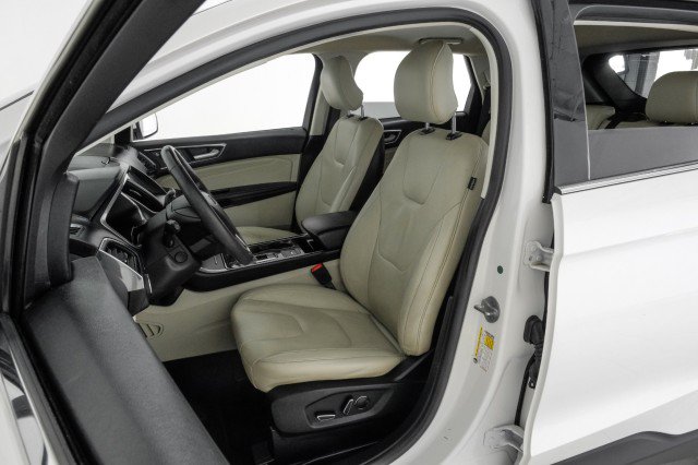 Used 2019 Ford Edge Titanium FWD image 36