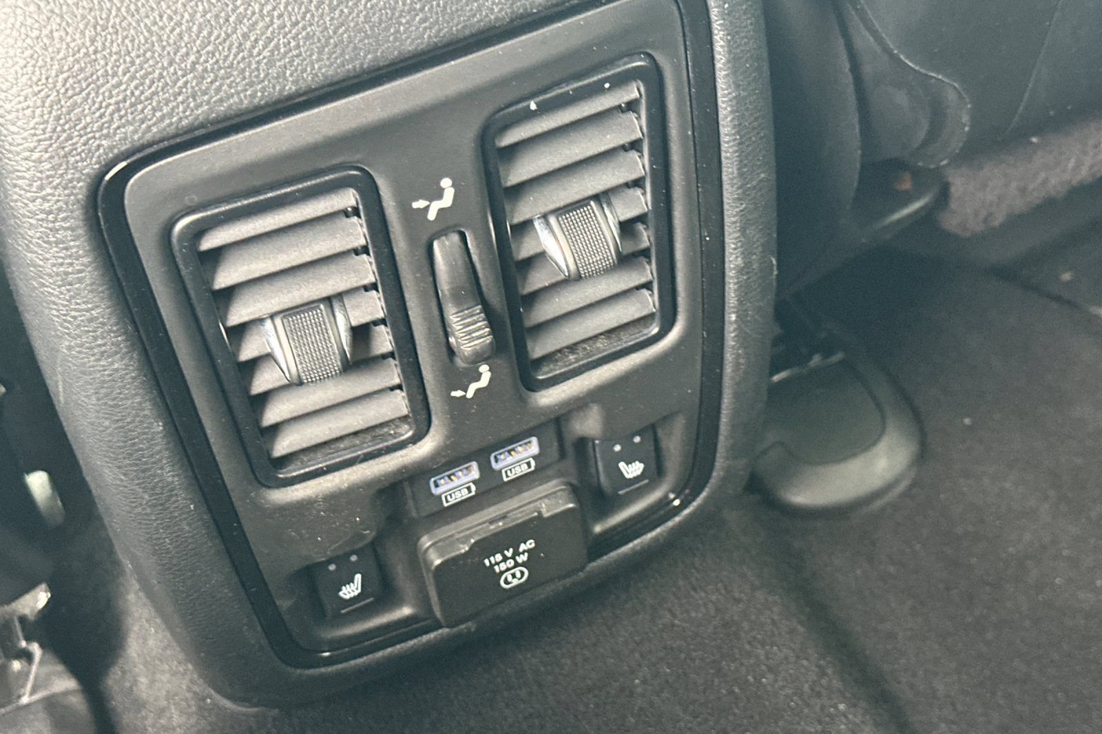 Used 2024 Dodge Durango GT RWD image 14