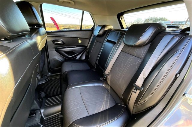 Used 2019 Chevrolet Trax LT w/ LT Convenience Package image 20