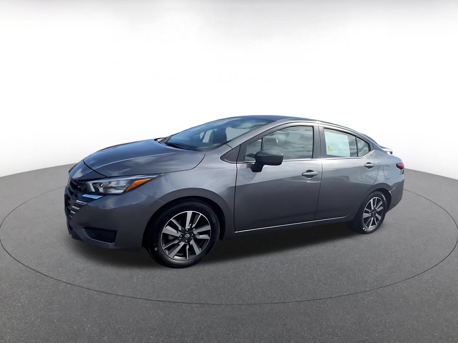 Used 2025 Nissan Versa SV FWD image 7